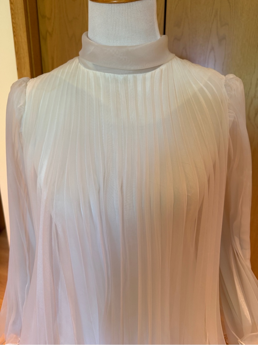 Rare Vintage Ivory Pleated Chiffon cream colored mini dress size 4 (approx) - Picture 4 of 10